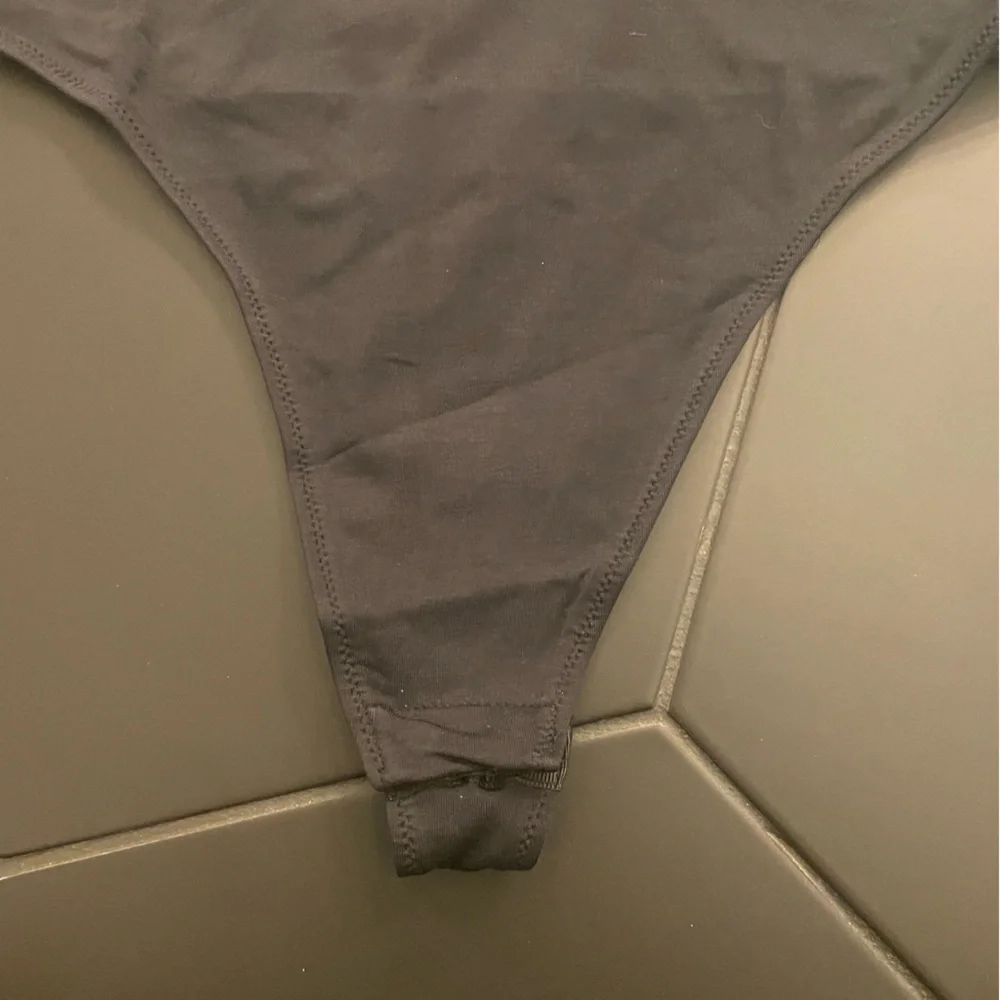 Everlane Square Neck Bodysuit - Picture 3 of 6